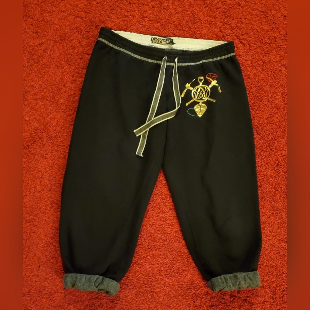 Women's Capri Sweatpants